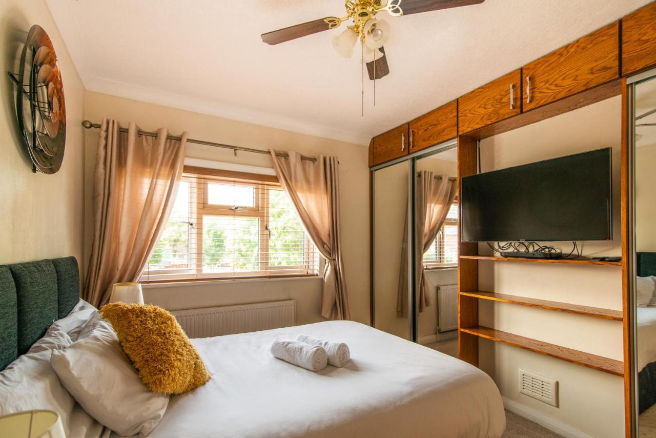 Villa Harmony House- Impeccable 4-Bed In Derby Exterior foto